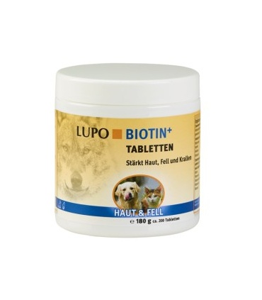 perro con manto brillante tras suplemento de biotina